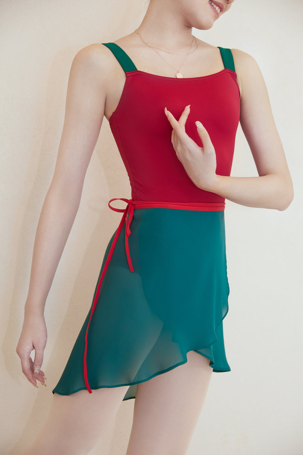 RTW Mona Style Translucent